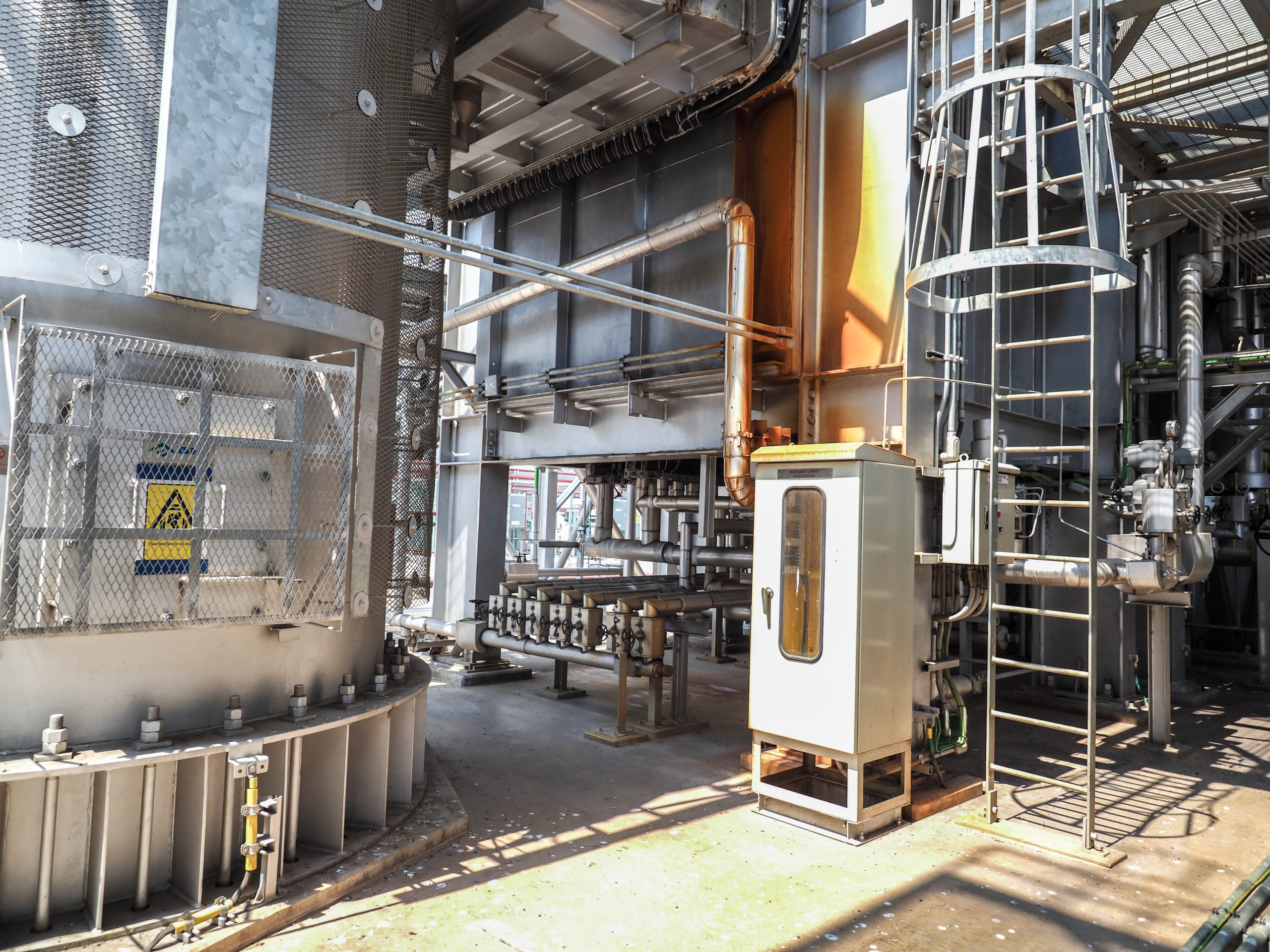 Modernization of 7 Continuous Emission Monitoring System Units for Enhanced Emissions Compliance in SRU Including Air Demand Analyzers